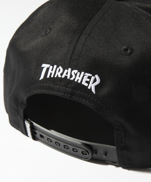 THRASHER（スラッシャー）の「【THRASHER/スラッシャー】フラットバイザー ワッペン刺繍 TCツイル ベースボールキャップ（キャップ・メンズ・ブラック・FREE）」の4枚目の写真