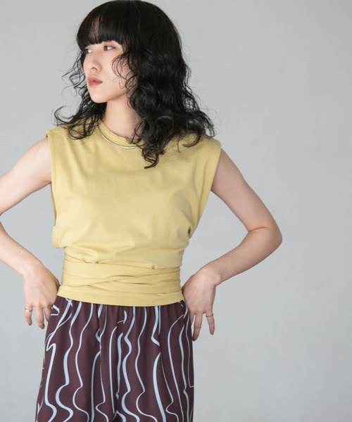 KBF（ケイビーエフ）の「ウエストノットノースリーブトップス（Tシャツ/カットソー・レディース・イエロー/ピンク/ネイビー・ONE）」の3枚目の写真