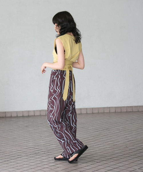 KBF（ケイビーエフ）の「ウエストノットノースリーブトップス（Tシャツ/カットソー・レディース・イエロー/ピンク/ネイビー・ONE）」の8枚目の写真