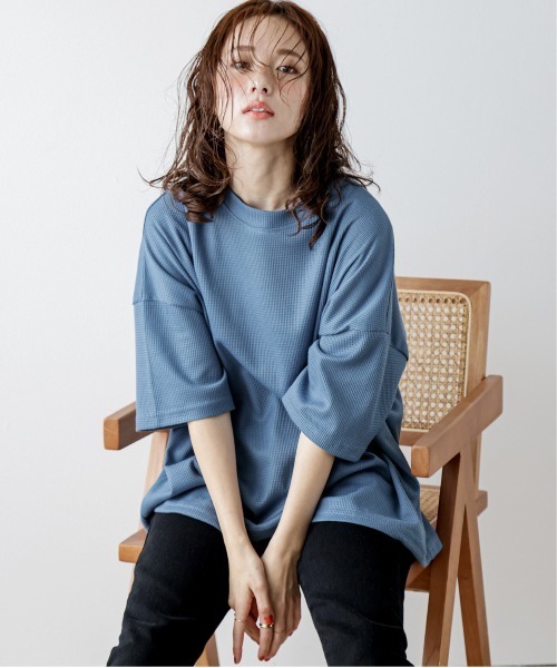 La-gemme(ラジェム)の「ワッフルオーバーサイズTシャツ(Tシャツ/カットソー・レディース・マスタード/ブラック/ピンク/グレー/オフホワイト/ブルー・フリー)」の1枚目の写真