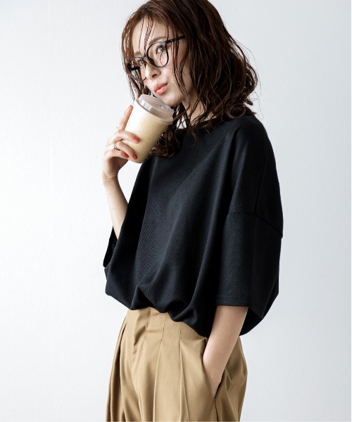 La-gemme(ラジェム)の「ワッフルオーバーサイズTシャツ(Tシャツ/カットソー・レディース・マスタード/ブラック/ピンク/グレー/オフホワイト/ブルー・フリー)」の9枚目の写真