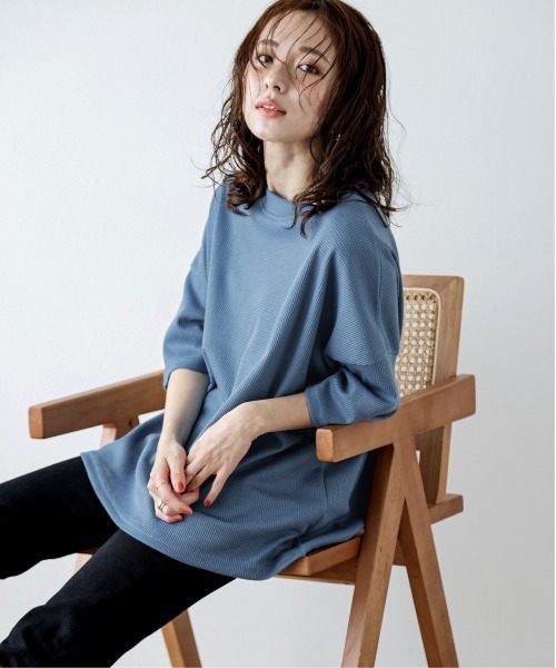 La-gemme(ラジェム)の「ワッフルオーバーサイズTシャツ(Tシャツ/カットソー・レディース・マスタード/ブラック/ピンク/グレー/オフホワイト/ブルー・フリー)」の18枚目の写真
