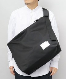 ADAM PATEK | 撥水加工 ナイロン ビッグ ショルダーバッグ(ショルダーバッグ)