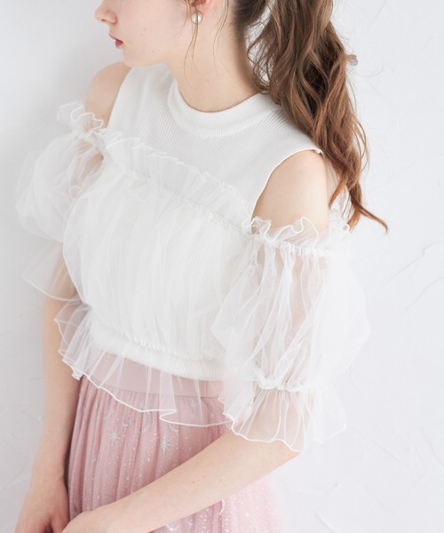 tocco closet(トッコ クローゼット)の「チュールドッキングニットプルオーバー(ニット/セーター・レディース・オフホワイト/ブラック・M)」の2枚目の写真