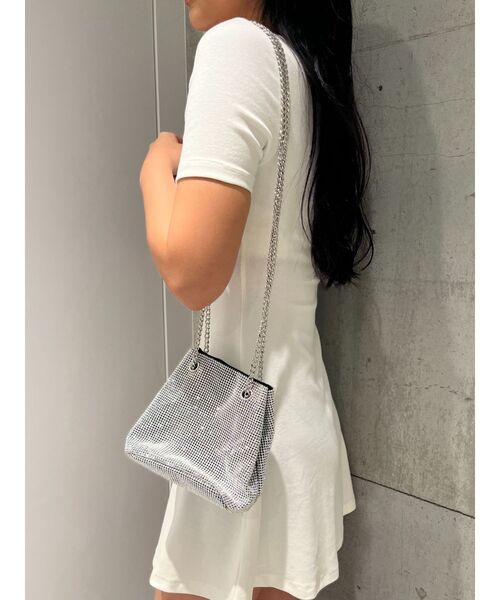 GYDA（ジェイダ）の「glitterショルダーバッグ（ショルダーバッグ・レディース・シルバー/ブラック・FREE）」の2枚目の写真