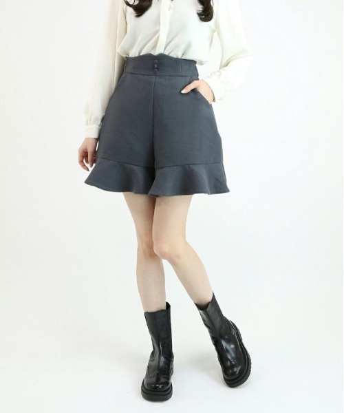 F i.n.t（フィント）の「ハイウエストフレアーショートパンツ/fint（その他パンツ・レディース・グレー・FREE）」の3枚目の写真