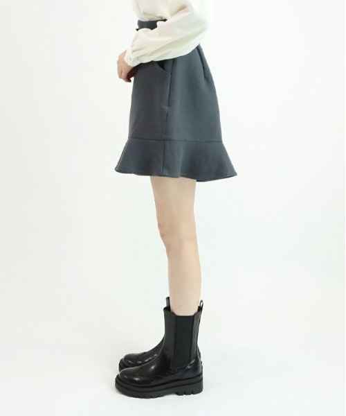 F i.n.t（フィント）の「ハイウエストフレアーショートパンツ/fint（その他パンツ・レディース・グレー・FREE）」の4枚目の写真