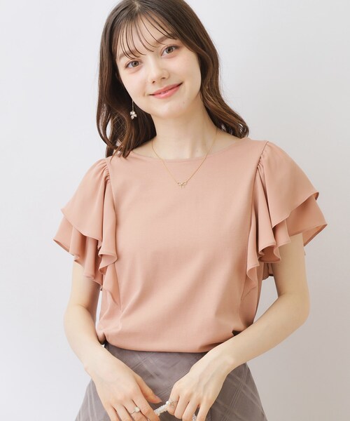 couture brooch（クチュールブローチ）の「◆【接触冷感・UV・アンチピリング・二の腕カバー】フレアスリーブカットソー（Tシャツ/カットソー・レディース・ブラック/サンドベージュ/オフホワイト・42/40/38/36）」の3枚目の写真