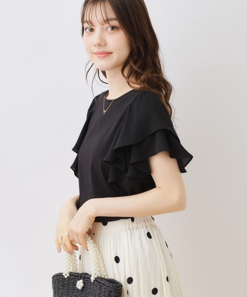 couture brooch（クチュールブローチ）の「◆【接触冷感・UV・アンチピリング・二の腕カバー】フレアスリーブカットソー（Tシャツ/カットソー・レディース・ブラック/サンドベージュ/オフホワイト・42/40/38/36）」の19枚目の写真