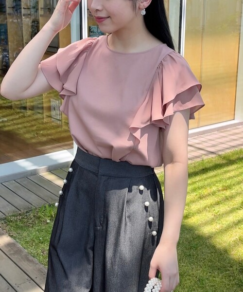 couture brooch（クチュールブローチ）の「◆【接触冷感・UV・アンチピリング・二の腕カバー】フレアスリーブカットソー（Tシャツ/カットソー・レディース・ブラック/サンドベージュ/オフホワイト・42/40/38/36）」の11枚目の写真