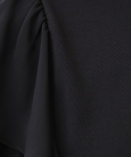 couture brooch（クチュールブローチ）の「◆【接触冷感・UV・アンチピリング・二の腕カバー】フレアスリーブカットソー（Tシャツ/カットソー・レディース・ブラック/サンドベージュ/オフホワイト・42/40/38/36）」の4枚目の写真