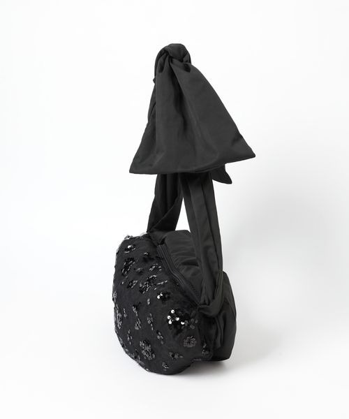 mysty woman（ミスティウーマン）の「リボンショルダーサテン＊スパンコールBAG　140888（ショルダーバッグ・レディース・ブラック/オフホワイト・FREE）」の7枚目の写真