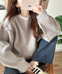 ゆったりとしたシルエットでこなれ感。モール糸ジャカード編みニットプルオーバー