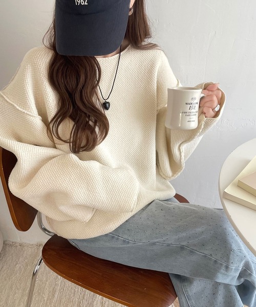 classicalelf(クラシカルエルフ)の「ゆったりとしたシルエットでこなれ感。モール糸ジャカード編みニットプルオーバー(ニット/セーター・レディース・アイボリー/グレイッシュベージュ/ネイビー・X-LARGE/MEDIUM/SMALL/LARGE)」の8枚目の写真