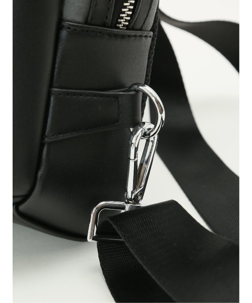 TAKA-Q（タカキュー）の「【両掛け仕様】タカキュー 斜めジップ 切替 ボディバッグ（ボディバッグ/ウエストポーチ・メンズ・ブラック/グレー・FREE）」の20枚目の写真