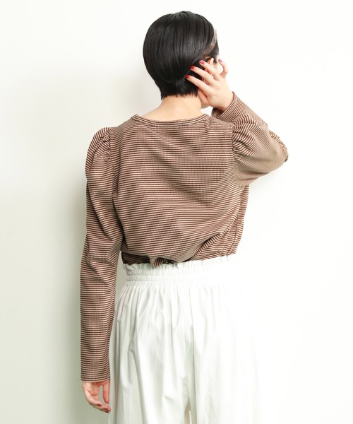 CHILD WOMAN（チャイルドウーマン）の「☆なみなみボーダー パフスリーブ クルーネックプルオーバー（Tシャツ/カットソー・レディース・ブラウン/ピンク/レッド・FREE）」の15枚目の写真