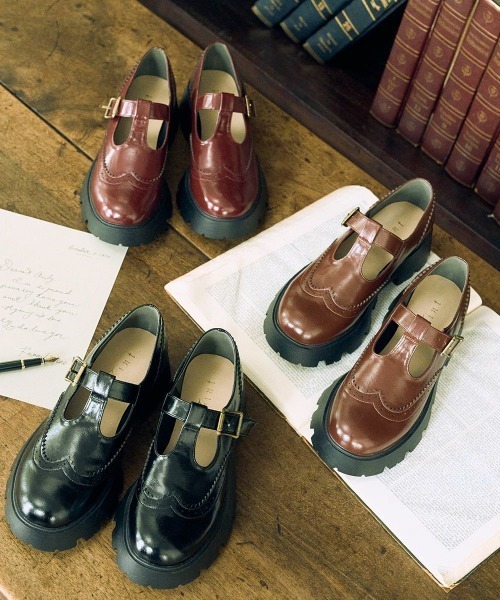 F i.n.t(フィント)の「Tストラップシューズ/fint フィント(その他シューズ・レディース・ワインレッド/ブラック/ブラウン・S/M/L)」の3枚目の写真