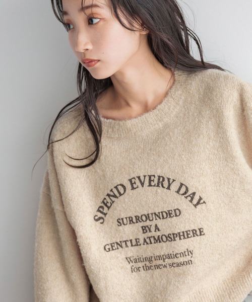 LOWRYS FARM（ローリーズファーム）の「ブークレロゴショートＬＳ　152624（ニット/セーター・レディース・チャコールグレー/ブルー/アイボリー・FREE）」の10枚目の写真