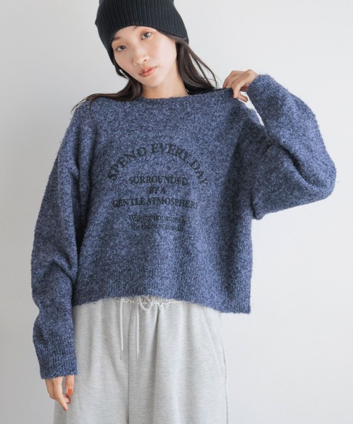 LOWRYS FARM（ローリーズファーム）の「ブークレロゴショートＬＳ　152624（ニット/セーター・レディース・チャコールグレー/ブルー/アイボリー・FREE）」の18枚目の写真