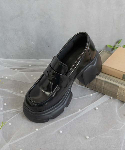 Fabby fabby(ファビィーファビィー)の「チャンキーハイヒールローファー(ローファー・レディース・ブラック・SMALL/MEDIUM/LARGE)」の2枚目の写真