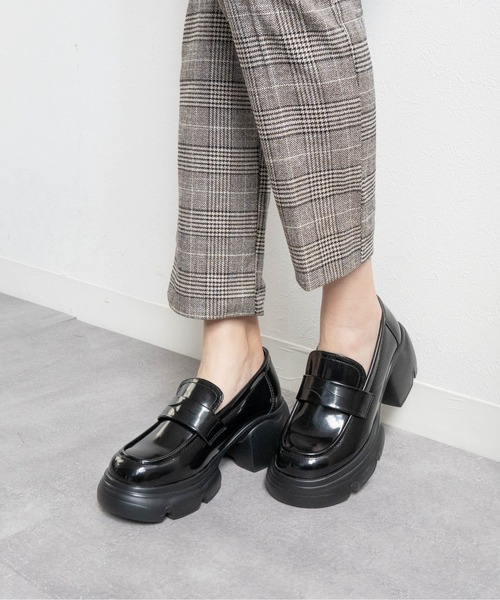 Fabby fabby(ファビィーファビィー)の「チャンキーハイヒールローファー(ローファー・レディース・ブラック・SMALL/MEDIUM/LARGE)」の18枚目の写真