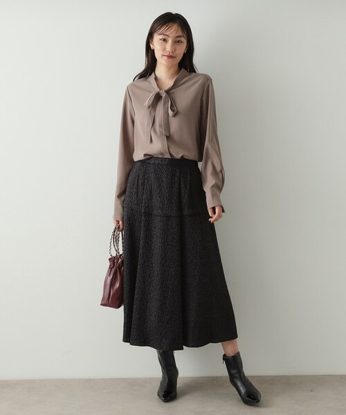 OPAQUE.CLIP（オペークドットクリップ）の「◆《美人百花掲載》レオパードジャカード フレアスカート【洗濯機洗い可】（スカート・レディース・チャコールグレー/ブルー/ブラック・40/38/42）」の9枚目の写真