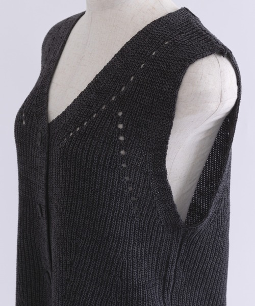 EN NEUME(エンノイム)の「Melange Knit Gilet(ベスト・レディース・ブラック/オフホワイト/ブラウン・FREE)」の11枚目の写真