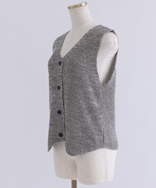 EN NEUME(エンノイム)の「Melange Knit Gilet(ベスト・レディース・ブラック/オフホワイト/ブラウン・FREE)」の6枚目の写真