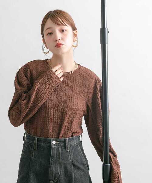 KBF（ケイビーエフ）の「カーブスリーブカットソー（Tシャツ/カットソー・レディース・ブラウン/ブラック/アイボリー・ONE）」の11枚目の写真