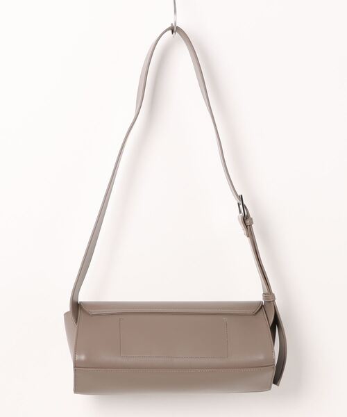 styiro（スタイロ）の「Landscape bag/横長ダックスフラップバッグ（ショルダーバッグ・レディース・アイボリー/グレー/ブラック/ブラウン・FREE）」の13枚目の写真