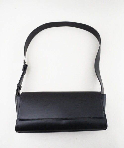 styiro（スタイロ）の「Landscape bag/横長ダックスフラップバッグ（ショルダーバッグ・レディース・アイボリー/グレー/ブラック/ブラウン・FREE）」の9枚目の写真