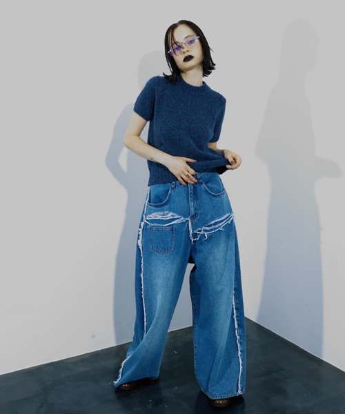 WONEM(ウォンエム)の「ダメージボリュームジーンズ(デニムパンツ・レディース・ブルー・1/2)」の3枚目の写真