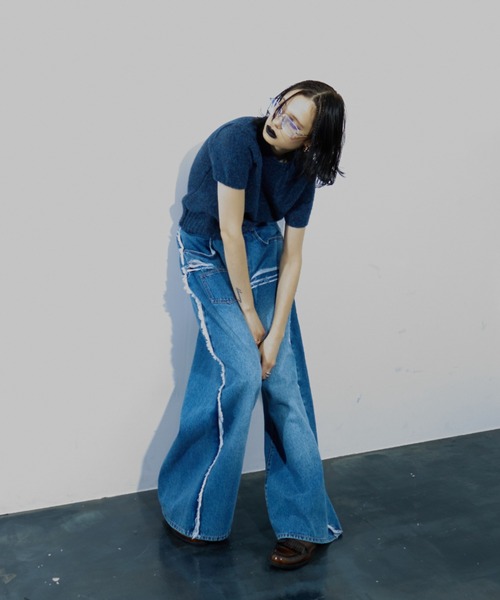 WONEM(ウォンエム)の「ダメージボリュームジーンズ(デニムパンツ・レディース・ブルー・1/2)」の12枚目の写真