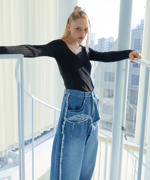 WONEM(ウォンエム)の「ダメージボリュームジーンズ(デニムパンツ・レディース・ブルー・1/2)」の16枚目の写真