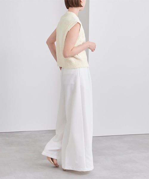 UR'S(ユアーズ)の「ゴールド釦ニットベスト/カーディガン(ベスト・レディース・ブラック/レッド/グレー/アイボリー・S/L/M)」の21枚目の写真