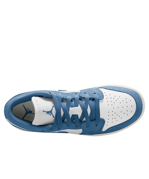 NIKE(ナイキ)の「JORDAN BRAND JORDAN 1 LOW SE GS FN9137-141(スニーカー・メンズ・ブルー・23.5cm)」の6枚目の写真