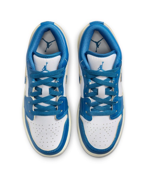 NIKE(ナイキ)の「JORDAN BRAND JORDAN 1 LOW SE GS FN9137-141(スニーカー・メンズ・ブルー・23.5cm)」の9枚目の写真