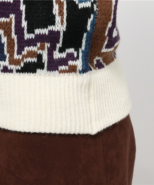 CLANE（クラネ）の「CLANE　フラワー柄ニット（ニット/セーター・レディース・ブラック/ネイビー・FREE）」の4枚目の写真