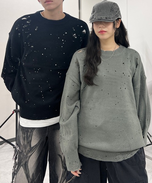 Figments（フィグメンツ）の「デストロイペイントオーバーニット（ニット/セーター・レディース・ブラック/グレー・FREE）」の3枚目の写真