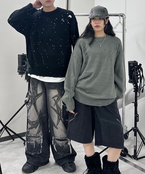 Figments（フィグメンツ）の「デストロイペイントオーバーニット（ニット/セーター・レディース・ブラック/グレー・FREE）」の6枚目の写真