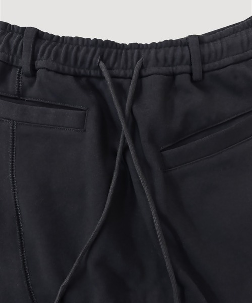 VIAVANDA（ヴィアヴァンダ）の「DISTORTION HALF SWEATPANTS（スウェットパンツ・レディース・ブラック/ライトグレー・FREE）」の15枚目の写真