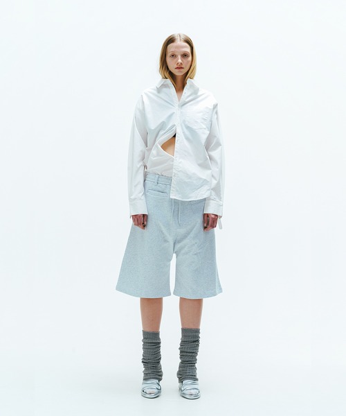 VIAVANDA（ヴィアヴァンダ）の「DISTORTION HALF SWEATPANTS（スウェットパンツ・レディース・ブラック/ライトグレー・FREE）」の4枚目の写真