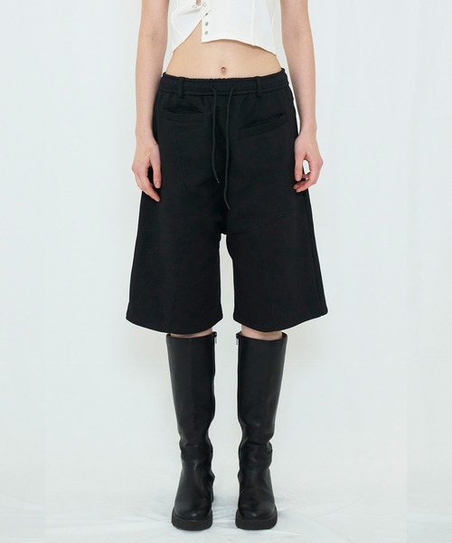 VIAVANDA（ヴィアヴァンダ）の「DISTORTION HALF SWEATPANTS（スウェットパンツ・レディース・ブラック/ライトグレー・FREE）」の8枚目の写真