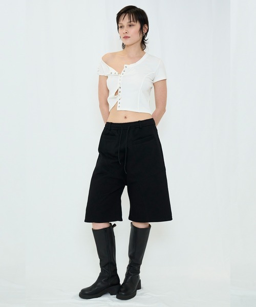 VIAVANDA（ヴィアヴァンダ）の「DISTORTION HALF SWEATPANTS（スウェットパンツ・レディース・ブラック/ライトグレー・FREE）」の11枚目の写真