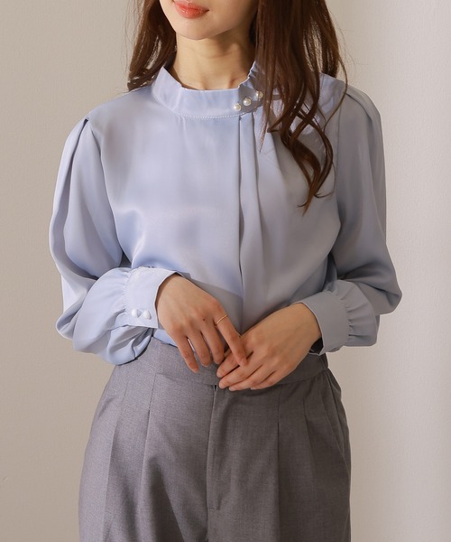Lace Ladies(レースレディース)の「スタンドカラー パール付き タック 長袖 ブラウス(シャツ/ブラウス・レディース・グレー/ホワイト/ブラック・XL/M/S)」の14枚目の写真