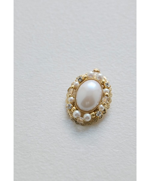 niana（ニアナ）の「パールオーバルブローチ コサージュ フォーマル セレモニー 結婚式 二次会 謝恩会 入学式 卒業式 パーティー オケージョン（ブローチ/コサージュ・レディース・シルバー/ゴールド・FREE）」の5枚目の写真