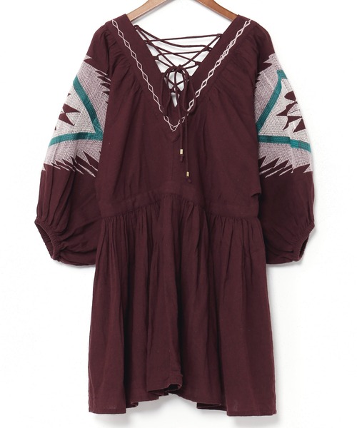 チャイハネ（チャイハネ）の「【チャイハネ】ハルミア刺繍トップス（シャツ/ブラウス・レディース・ネイビー/ブラウン・FREE）」の3枚目の写真