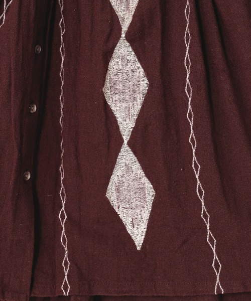 チャイハネ（チャイハネ）の「【チャイハネ】ハルミア刺繍トップス（シャツ/ブラウス・レディース・ネイビー/ブラウン・FREE）」の6枚目の写真