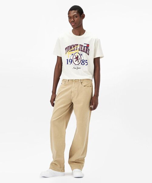 tommy jeans（トミー ジーンズ）の「キャンバスカーペンターパンツ（チノパンツ・メンズ・ベージュ・28inch/30inch/32inch/34inch/36inch）」の2枚目の写真