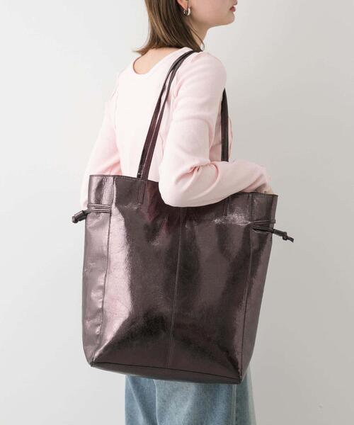 SENSE OF PLACE by URBAN RESEARCH（センスオブプレイスバイアーバンリサーチ）の「メタリックトートバッグ（トートバッグ・レディース・ゴールド/シルバー/チャコールグレー・ONE）」の15枚目の写真